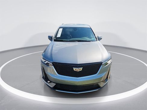 Used 2024 Cadillac XT6 Sport image 3