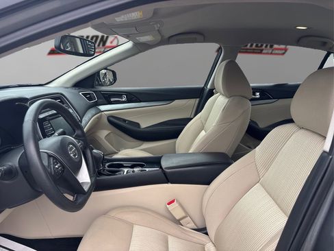 Used 2016 Nissan Maxima 3.5 S image 9