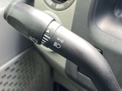 Used 2009 Ford E-350 and Econoline 350 XLT image 19