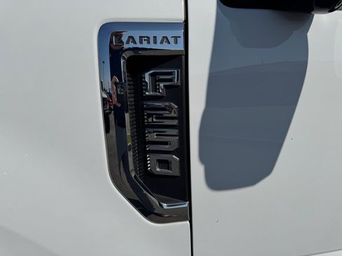 Used 2022 Ford F250 Lariat w/ Lariat Ultimate Package image 28