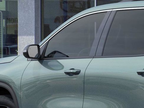 New 2027 Chevrolet Traverse LT w/ LPO, Floor Liner Package FWD image 12