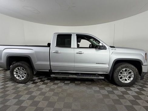 Used 2018 GMC Sierra 1500 SLE w/ SLE Value Package AWD/4WD image 10