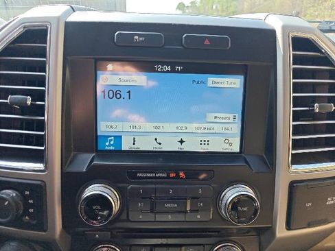 Used 2016 Ford F150 Lariat w/ Equipment Group 502A Luxury image 12