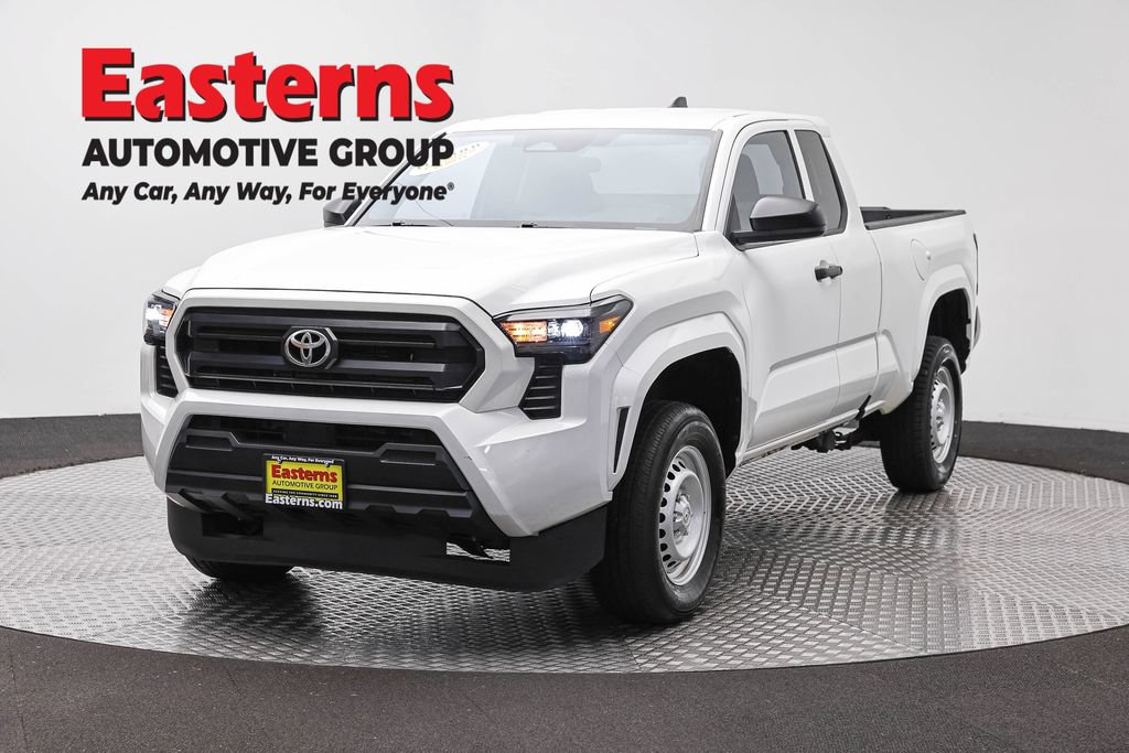 Used 2025 Toyota Tacoma SR RWD image 1