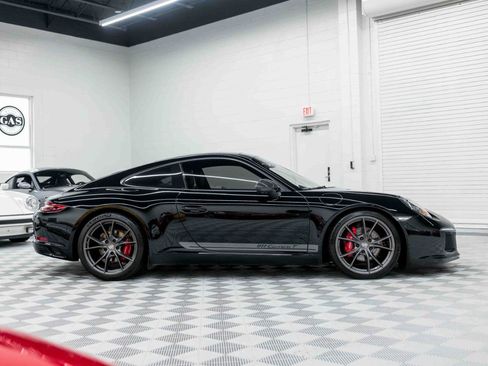 Used 2018 Porsche 911 Carrera T RWD image 6