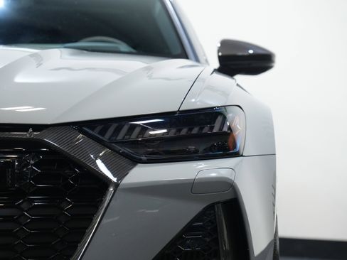 Used 2021 Audi RS 6 AVANT WAGON 4D image 10