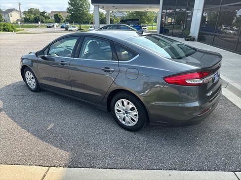 Used 2020 Ford Fusion S FWD image 6