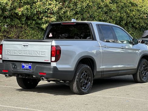 New 2025 Honda Ridgeline Sport+ image 4