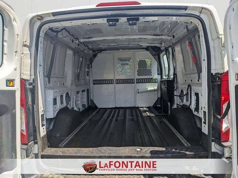 Used 2015 Ford Transit 250 130 Low Roof w/ Exterior Upgrade Package RWD image 24