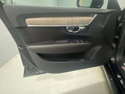 Used 2025 Volvo S90 T8 Plus AWD/4WD image 7