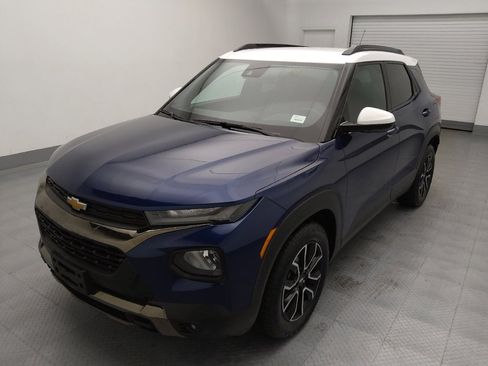 Used 2022 Chevrolet TrailBlazer ACTIV w/ Convenience Package image 2