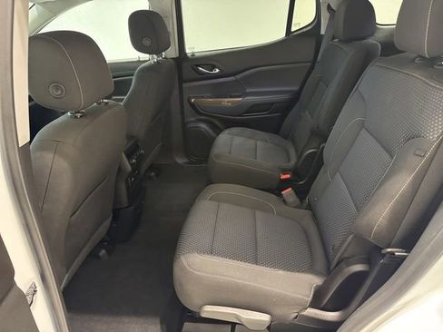 Used 2021 GMC Acadia SLE w/ Driver Convenience Package image 16