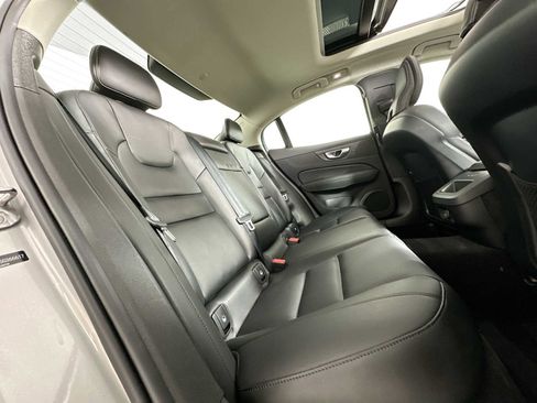 Used 2025 Volvo S60 B5 Core image 24