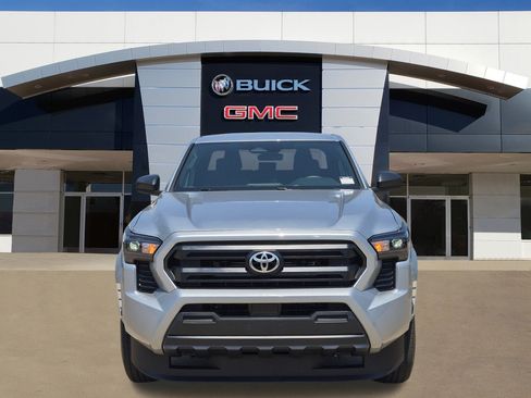 Used 2025 Toyota Tacoma SR RWD image 2