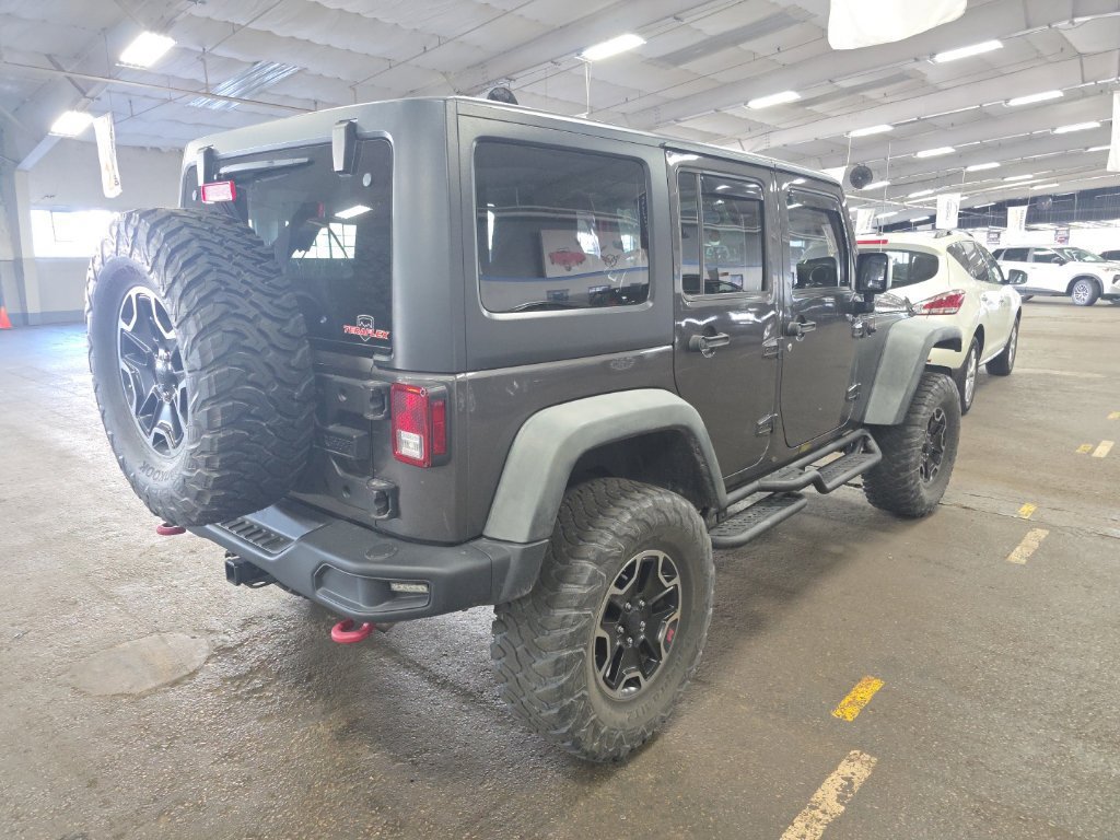 Used 2016 Jeep Wrangler Unlimited Rubicon AWD/4WD image 2