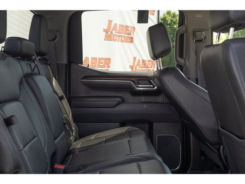 Used 2025 GMC Sierra 1500 SLT AWD/4WD image 52