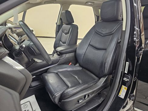 Used 2017 Cadillac XT5 Premium Luxury w/ LPO, Wheel Lock Package image 17