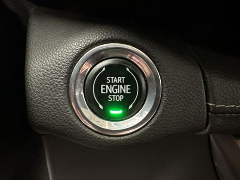 Certified 2023 Buick Envision Preferred AWD/4WD image 16