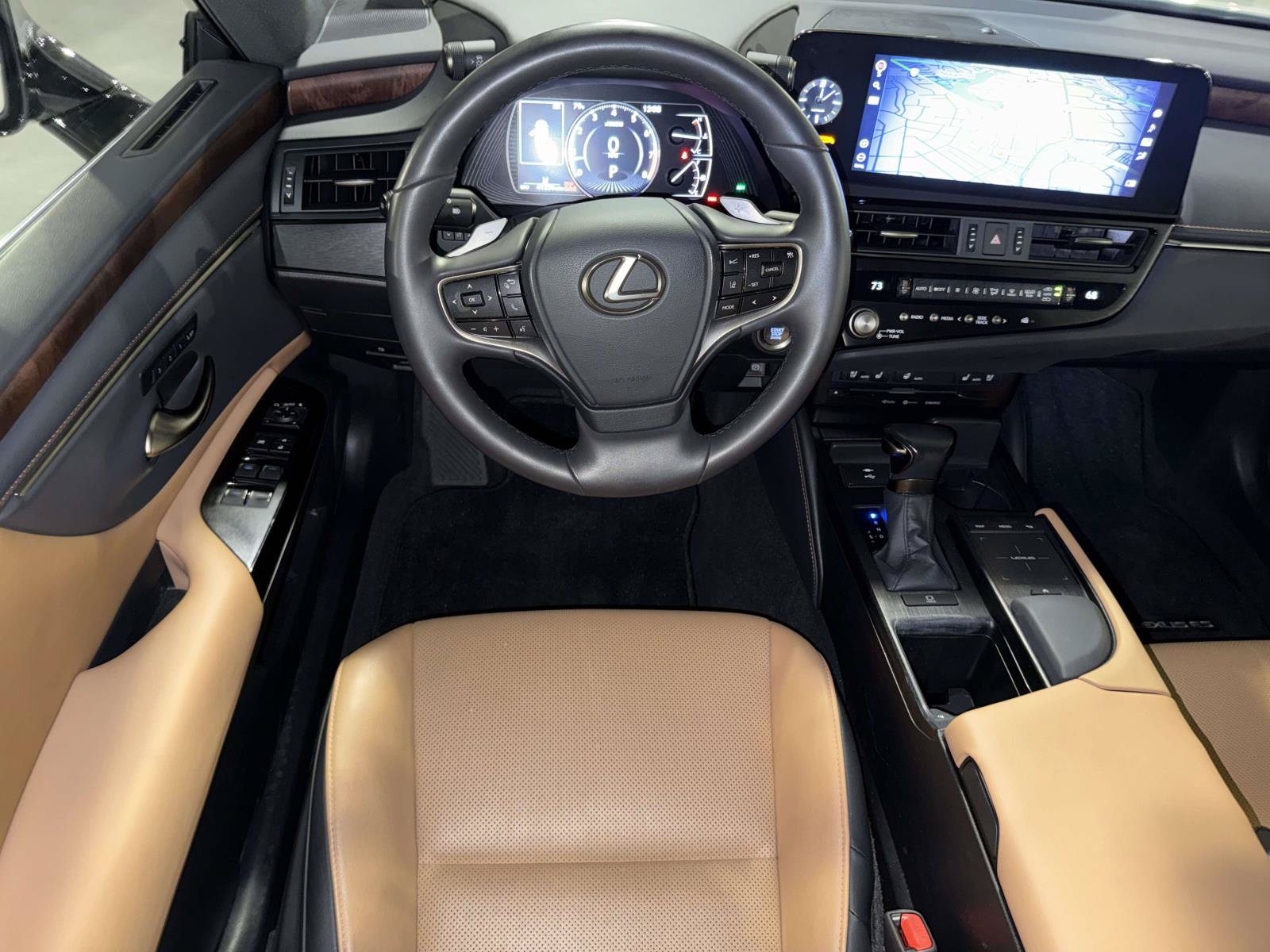 Certified 2022 Lexus ES 350 w/ Premium Package FWD image 4