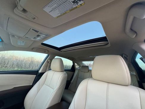 Used 2018 Toyota Avalon XLE Premium image 28