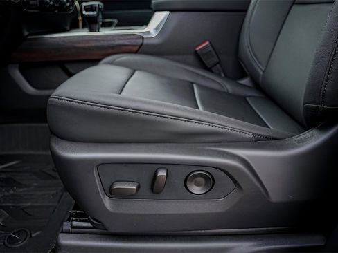 New 2026 GMC Sierra 1500 SLT image 21