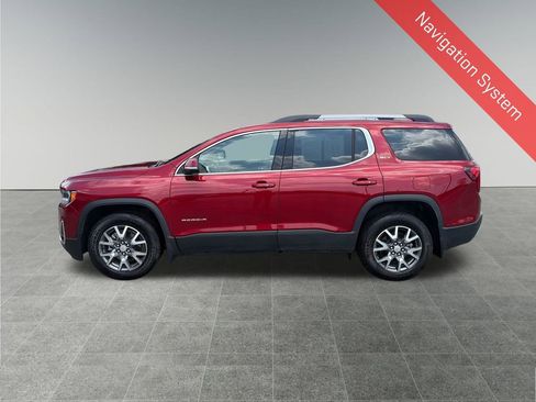 Used 2023 GMC Acadia SLT w/ Preferred Package AWD/4WD image 3