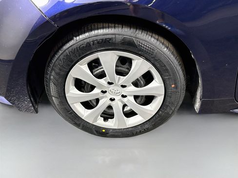 Used 2024 Toyota Corolla LE FWD image 37