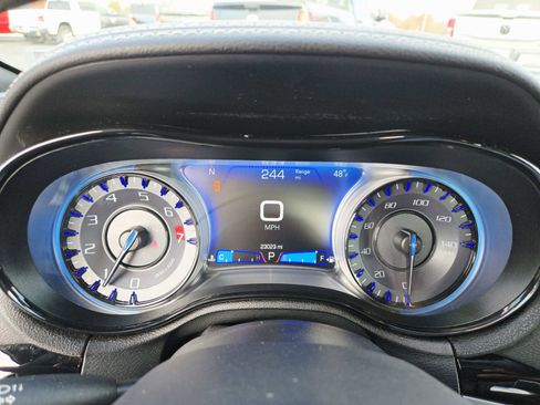 Used 2023 Chrysler 300 S image 26
