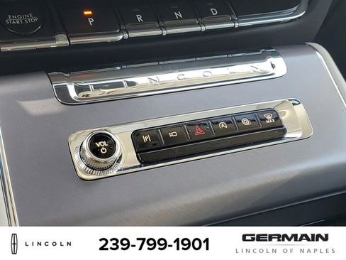 New 2025 Lincoln Aviator 2WD w/ Equipment Group 101A image 30