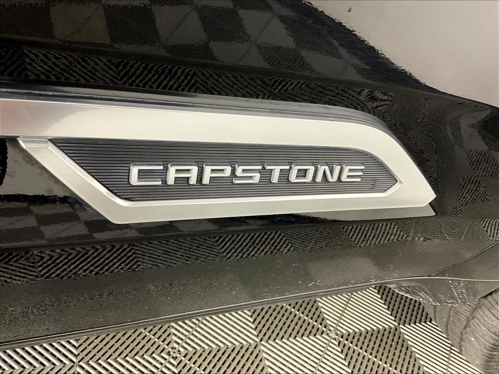 Used 2022 Toyota Tundra Capstone AWD/4WD image 25
