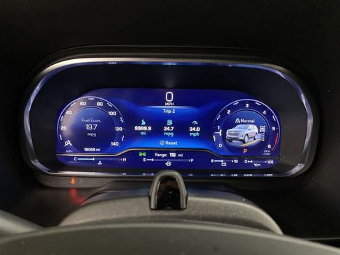 Used 2024 Chevrolet Suburban High Country w/ Advanced Technology Package image 27