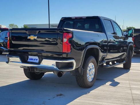 Used 2022 Chevrolet Silverado 3500 LTZ w/ LTZ Plus Package AWD/4WD image 5