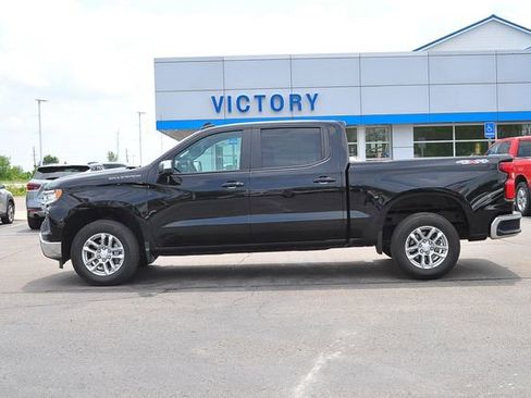 Used 2024 Chevrolet Silverado 1500 LT AWD/4WD image 6