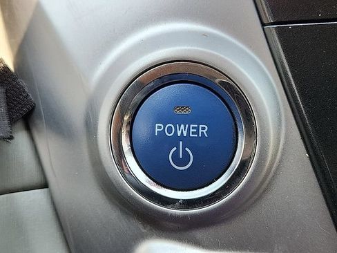 Used 2013 Toyota Prius V Three FWD image 21