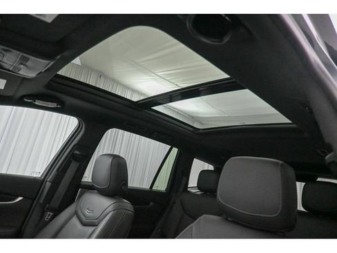 Used 2020 Cadillac XT6 Premium Luxury image 11