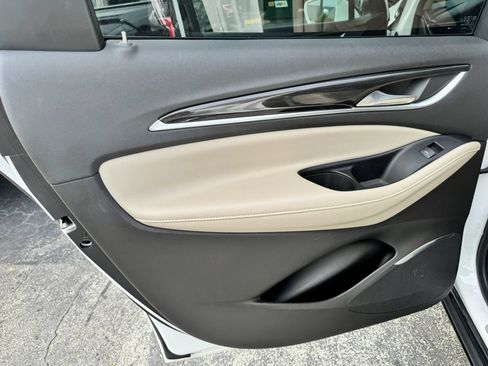 Used 2019 Buick Enclave Premium w/ Experience Buick Package FWD image 35