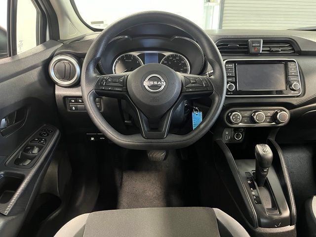 Used 2025 Nissan Versa S FWD image 20