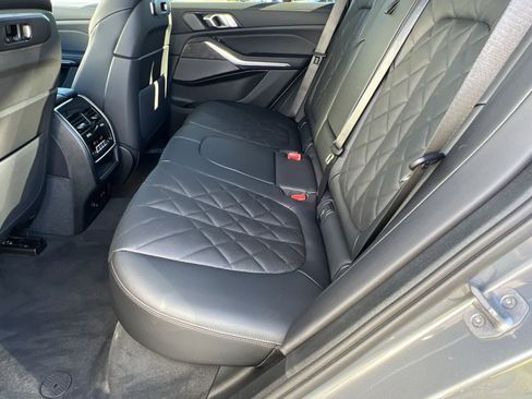 New 2026 BMW X5 xDrive40i w/ Climate Comfort Package image 22