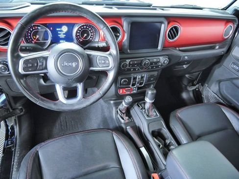Used 2020 Jeep Gladiator Rubicon AWD/4WD image 4
