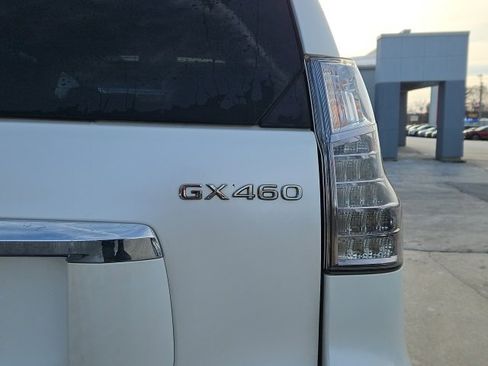 Used 2018 Lexus GX 460 image 9