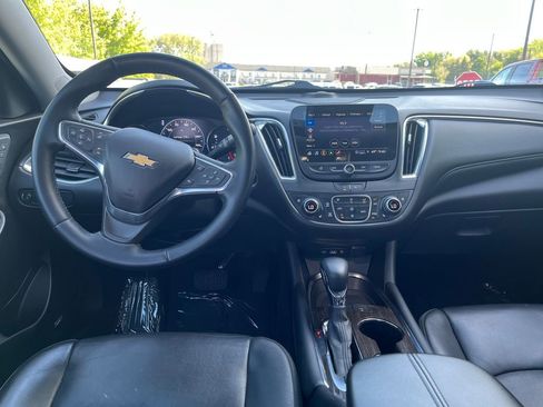 Used 2024 Chevrolet Malibu LT FWD image 15