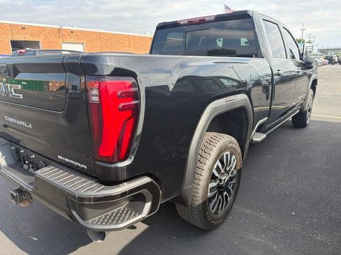 Used 2024 GMC Sierra 2500 Denali Ultimate AWD/4WD image 5