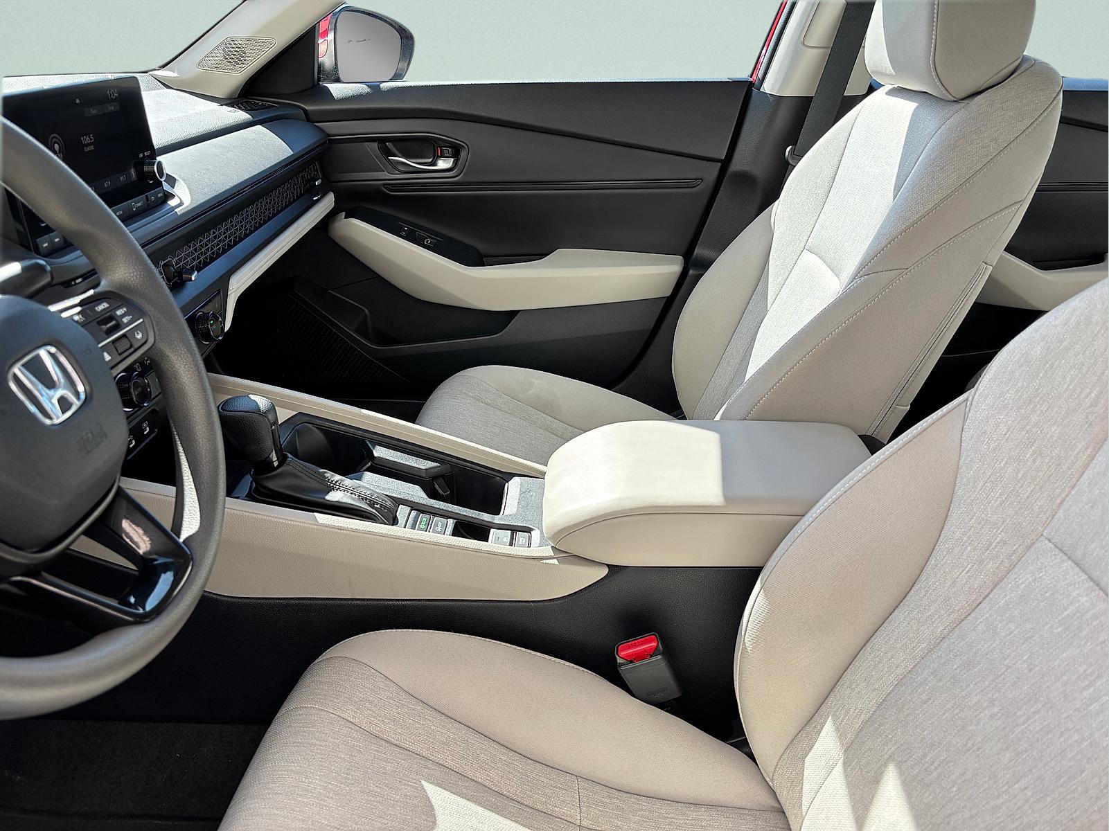 Certified 2023 Honda Accord EX image 15