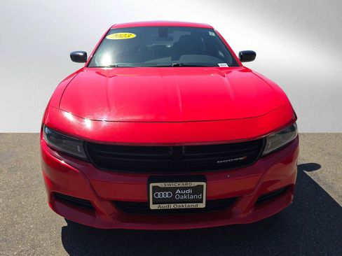 Used 2023 Dodge Charger SXT image 2