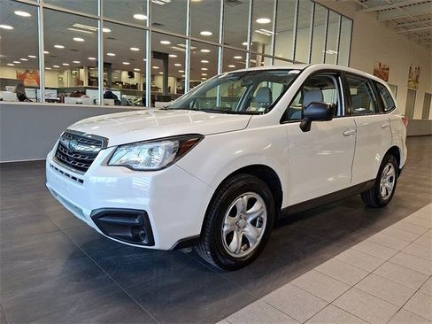 Used 2018 Subaru Forester 2.5i image 3