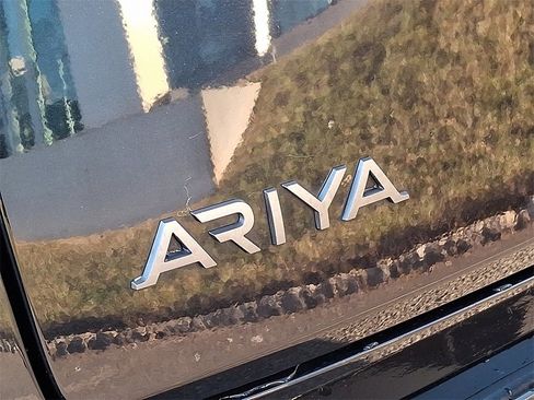 Used 2024 Nissan Ariya FWD image 31