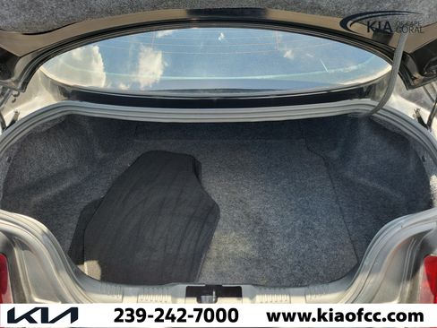 Used 2017 Ford Mustang Coupe RWD image 11