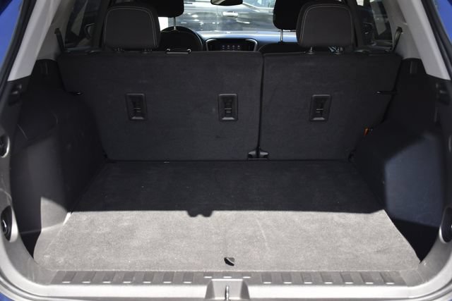 Used 2023 GMC Terrain SLE FWD image 28