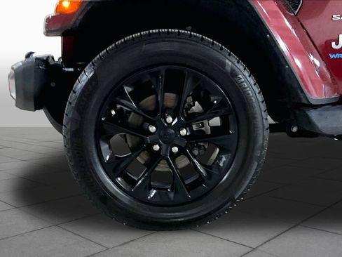 Used 2021 Jeep Wrangler Unlimited Sahara w/ Safety Group AWD/4WD image 11