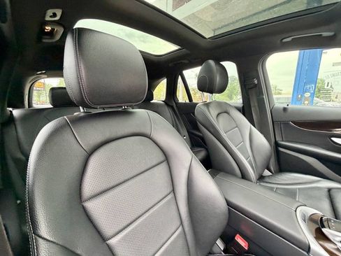 Used 2017 Mercedes-Benz GLC 300 4MATIC image 26